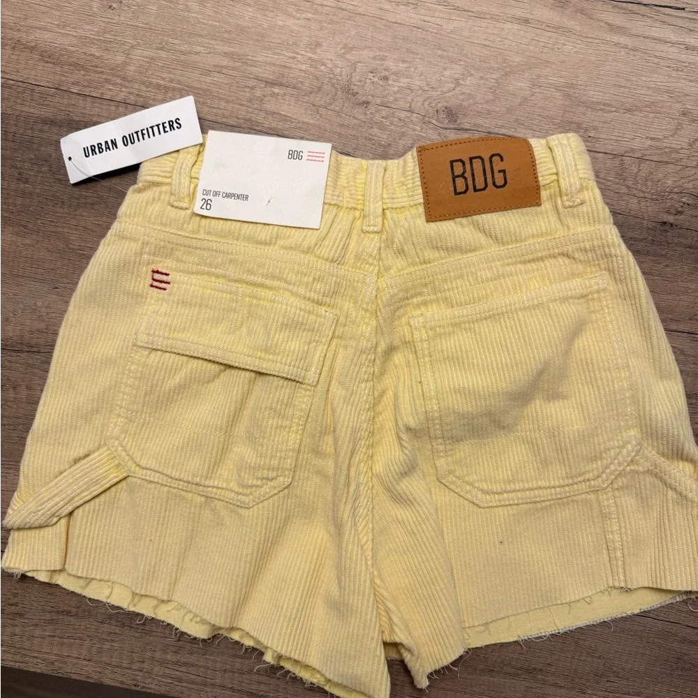 Size 26 Yellow Urban Outfitters Cut Off Jean Shorts - Picture 4 of 5